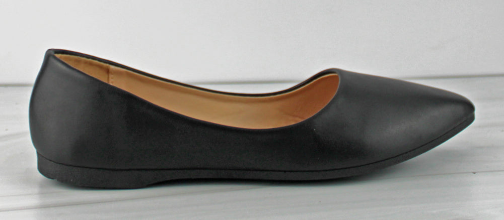 Alicia 32 Women&#39;s Pointed Toe Comfort Ballet Flats