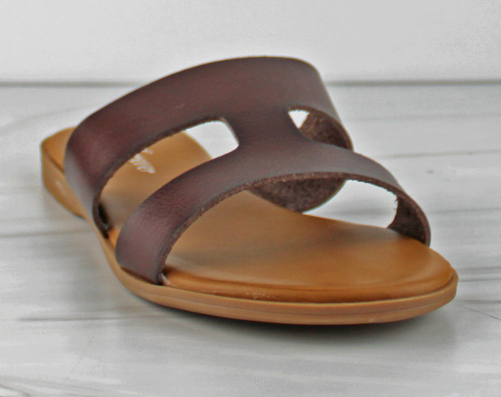 Ample 71 Women&#39;s Hadyn Slide Sandals