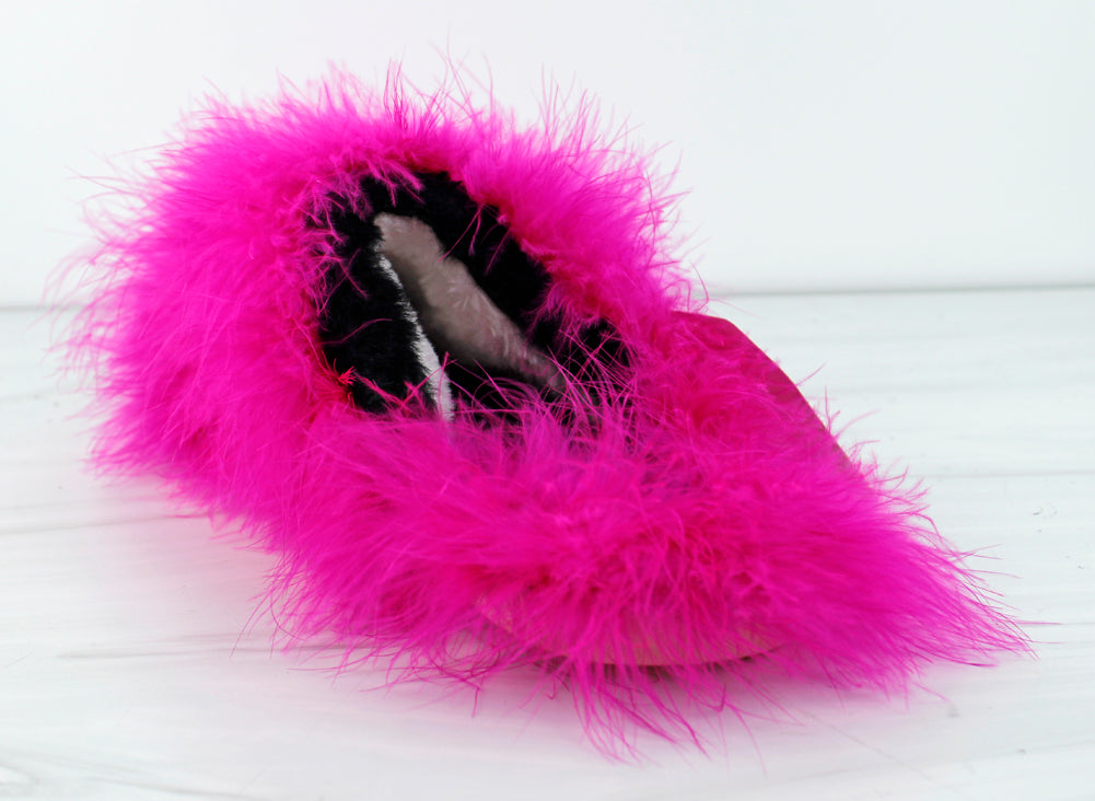 Women&#39;s Closed Toe Fluffy Feather Slippers
