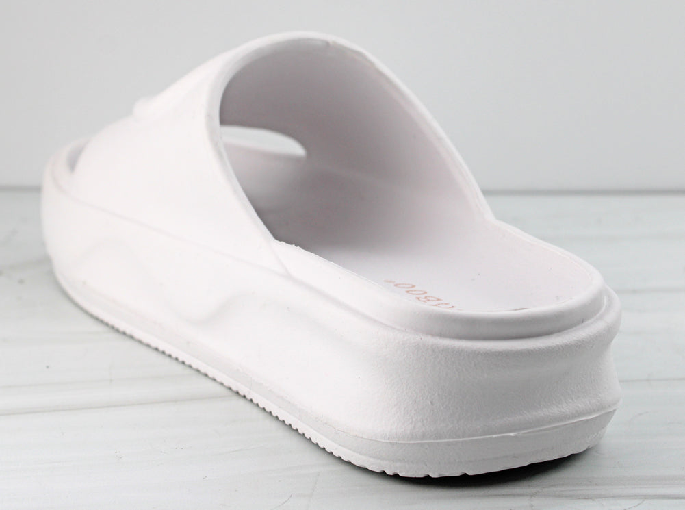 Mask 02 Women&#39;s Interlocking G Platform Slides