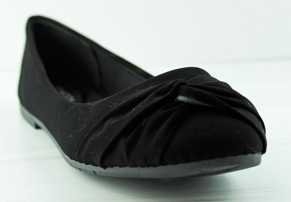 Norah 77 Women&#39;s Round Toe Casual Ballet Flats