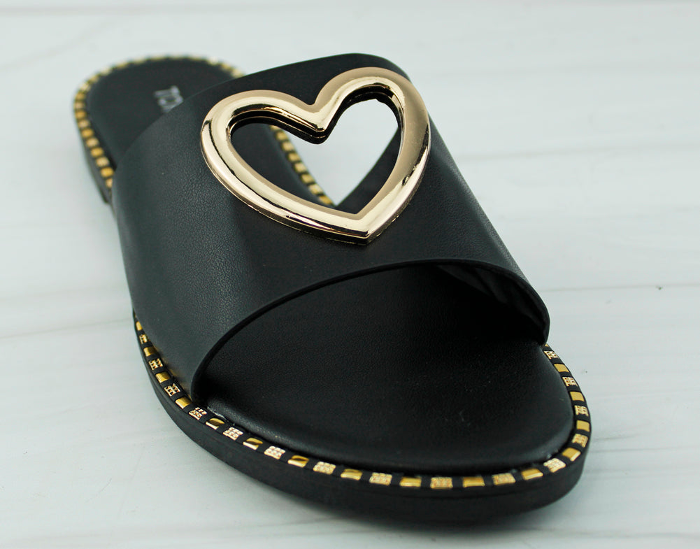 Teresa 13 Women&#39;s Wide Strap w. Heart Cut Out Flat Sandals
