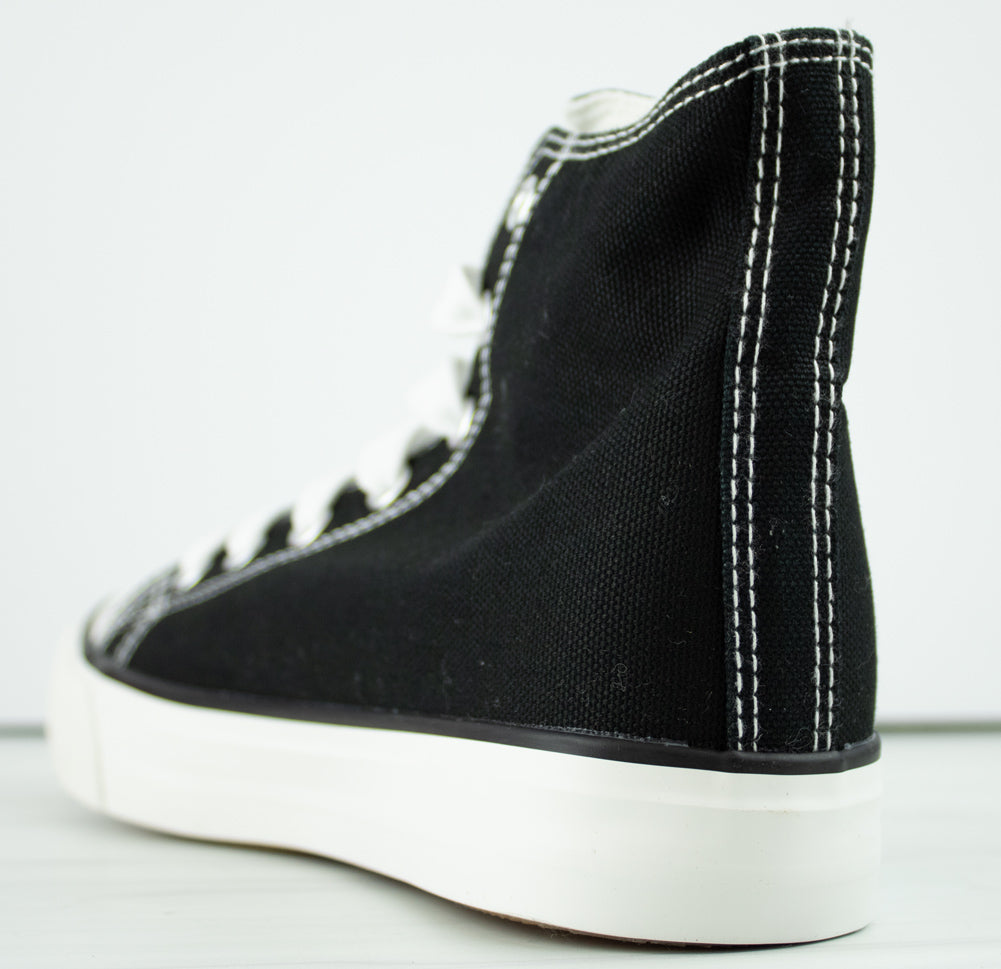 Classic 12 Women&#39;s High Top Lace Up Canvas Sneakers