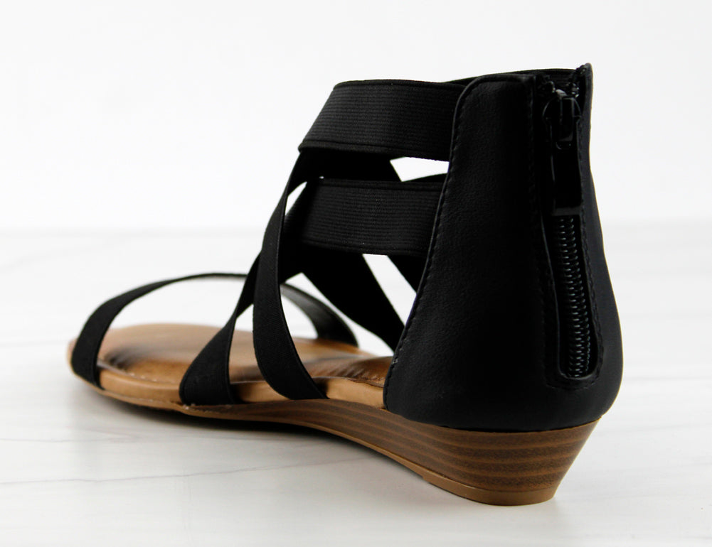 ADELINA Chunky Gladiator Sandals - Black – AJ VOYAGE