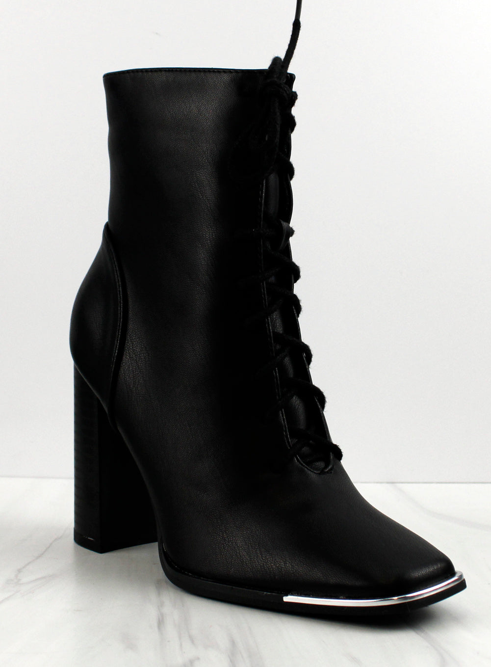 Flynn-1 Womens Lace up Block High Heel Boots