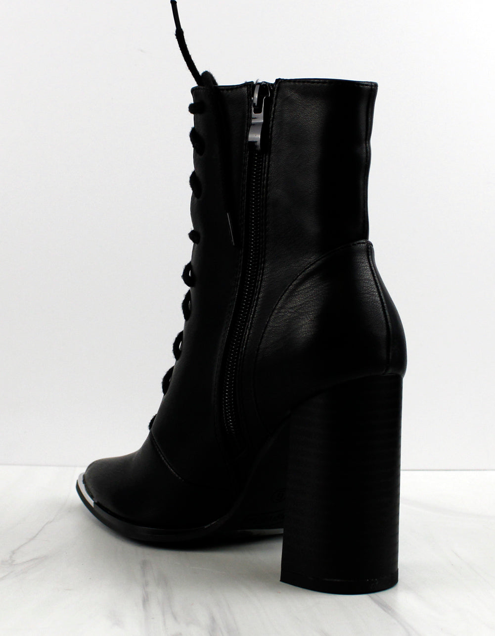 Flynn-1 Womens Lace up Block High Heel Boots