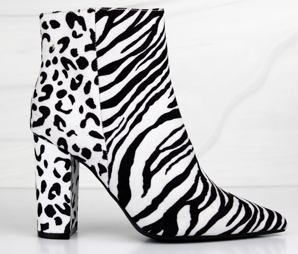 Bellflower 15 Womens Pointed Toe Animal Print Block Heel Ankle Booties