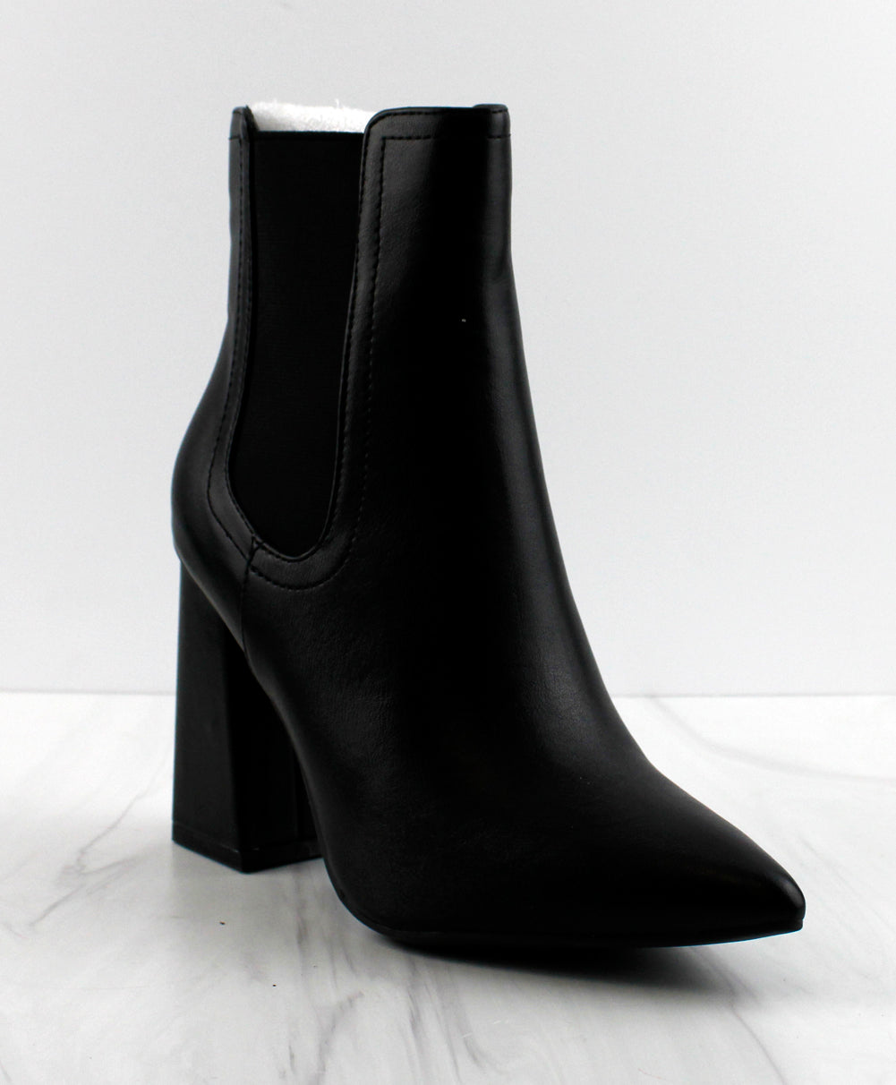 Setting 04 Women&#39;s Pointed Toe Block Heeled Boots